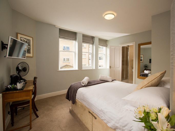 Others 5, The Griffin Inn, Bath and North East Somerset