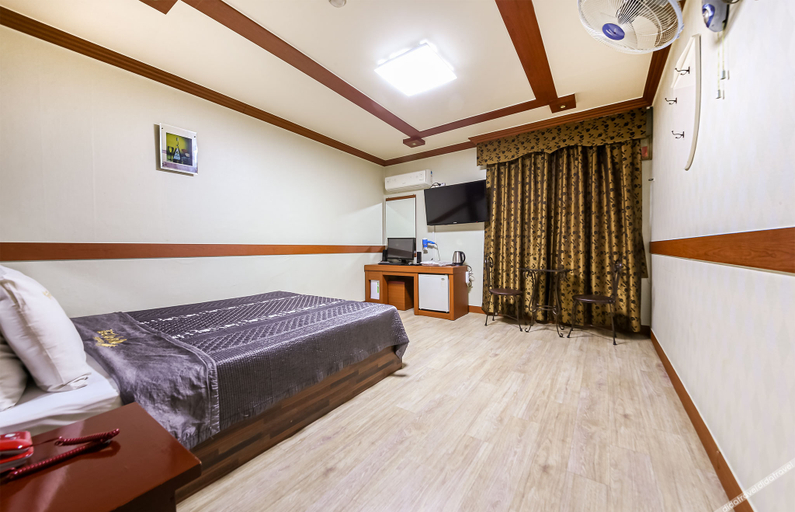 Bedroom 2, Mokpo Haevichi, Muan