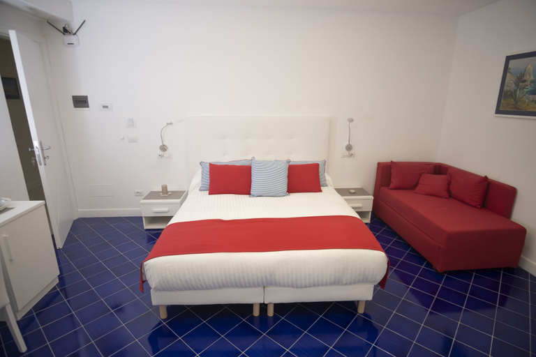 Bedroom 4, DOMUS SOLE, Napoli