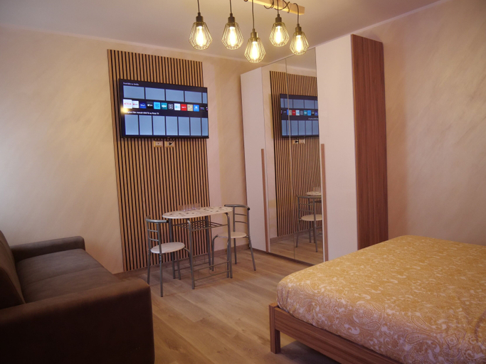 Bedroom 2, Our Guest House, Rome