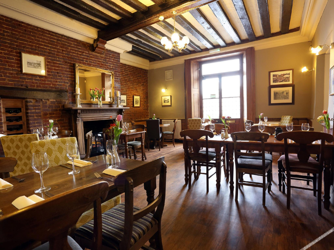 Food & Drinks 4, Black Boys Hotel, Norfolk