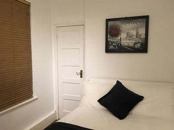 Others 5, Marble Apartments, London