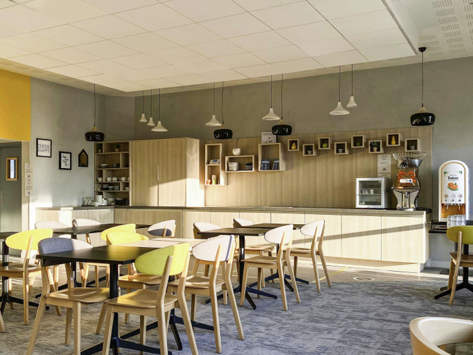 Food & Drinks 5, ibis Styles Crolles Grenoble A41, Isère