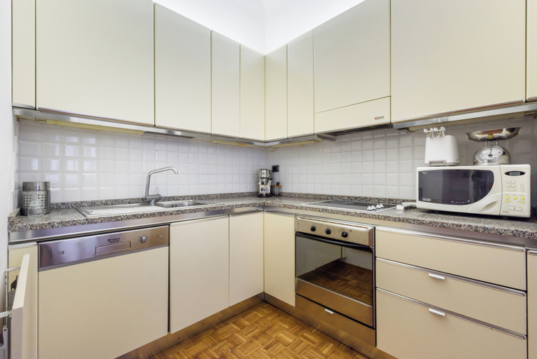 Others 4, Montebello Place by Mmega, Florence