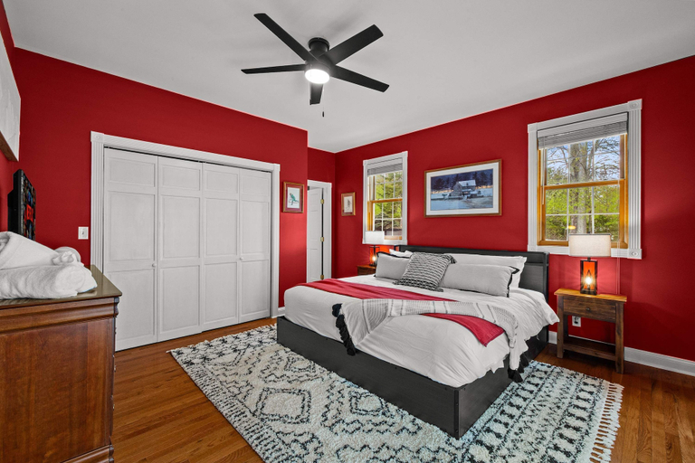 Room 3, Luxe Sleeps20 Bar Lounge Karaoke Hottub Gameroom, Carbon
