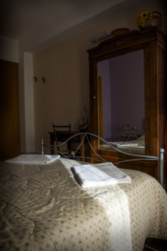 Others 4, B&B Maison de Lussy, Enna