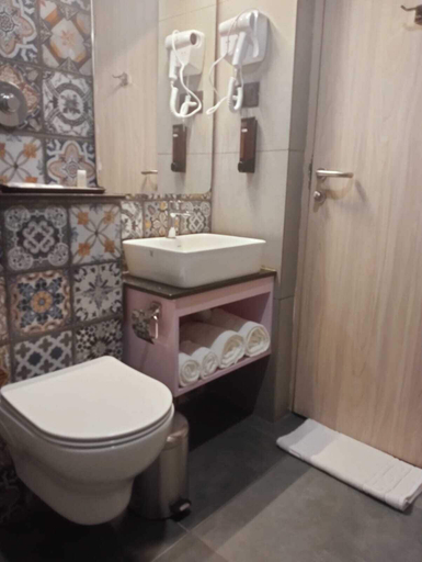 Bathroom 5, Mangalore Keys By Bestinn Leisure, Dakshina Kannada