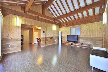 Others 3, Yejik Hanok Pension, Yongin