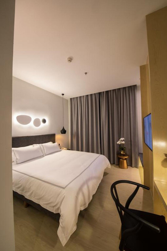 Bedroom 5, Baiju Hotel, Meizhou