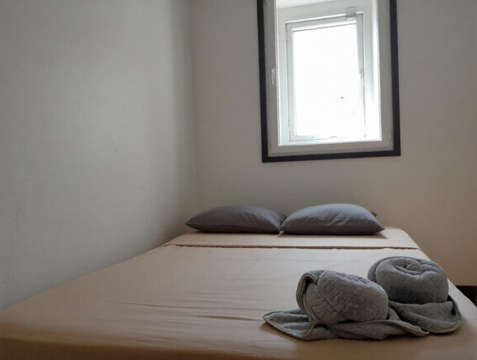 Bedroom 2, Santos Apartment in Central Lisbon with River View, Lisbon