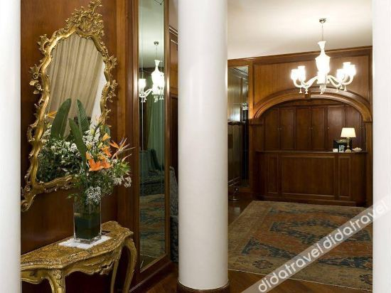 Others 5, Albergo Delle Notarie, Reggio Nell'Emilia