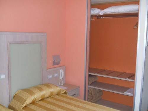 Others 3, Hotel Mediterraneo, Livorno