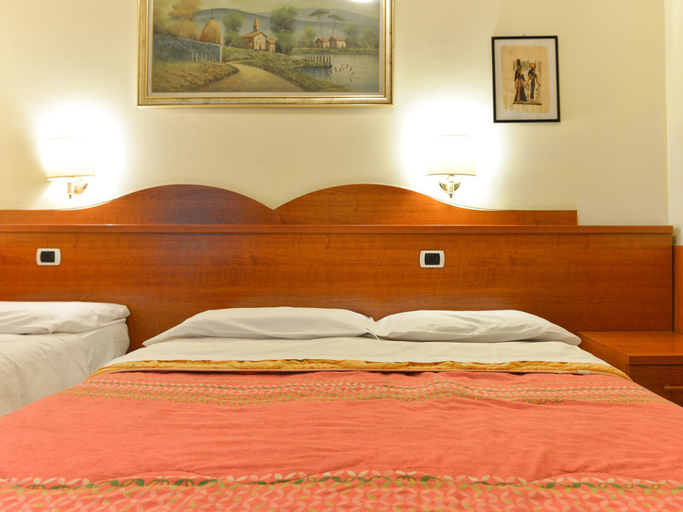 Bedroom 2, Termini B&B, Rome