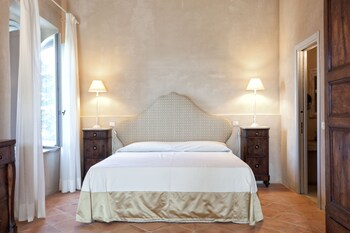 Others 3, Casanova di Neri Relais, Siena