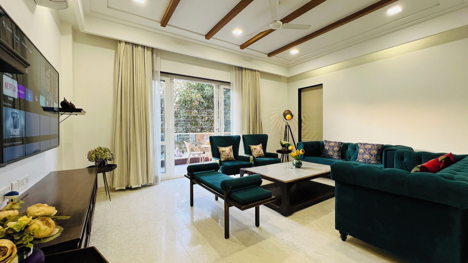 Living area 5, Bout Hotel and Banquet Hall Gurgaon, Gurgaon
