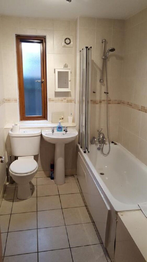 Bathroom 5, Alexandra Park House, Belfast