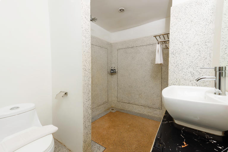 Bathroom 4, Kesya Hotel, Siem Reap