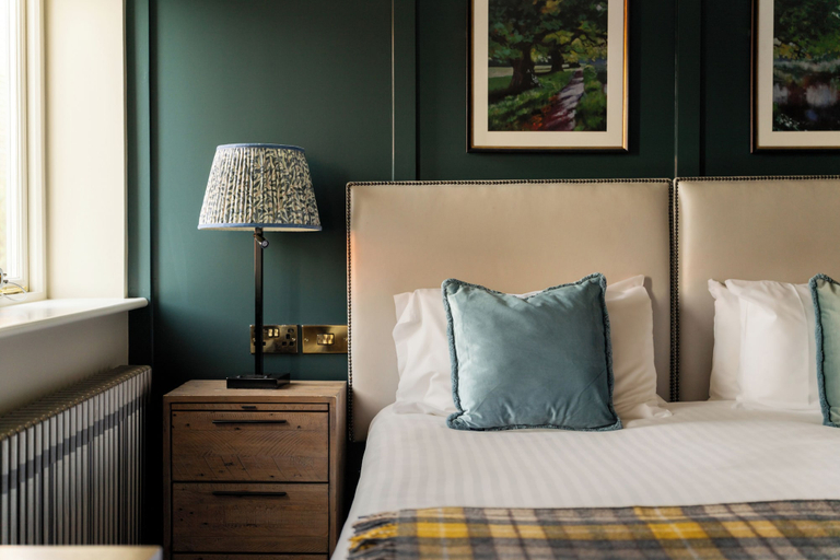 Bedroom 2, The White Hart, Hampshire