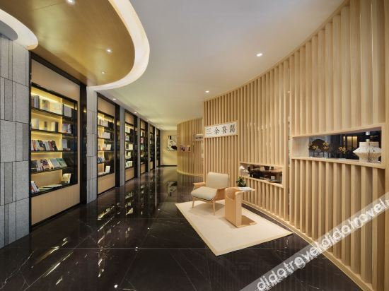 Others 5, Lunar Hotel, Chengdu