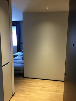 Others 5, Piranesi 246, Milano