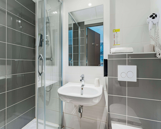 Bathroom 4, Kyriad Direct Tours Sud - Chambray Les Tours, Indre-et-Loire