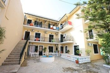 Terrace or Patio, Elli Marina Studios and Apartments, Ionian Islands