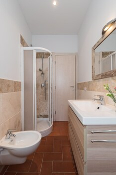 Bathroom 5, Flospirit - Borgo, Florence