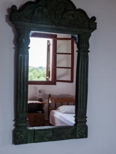 Others 2, Areti Orfeas Studios, Ionian Islands