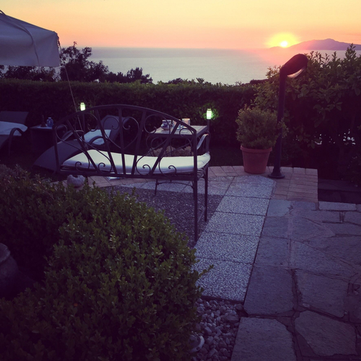 Others 3, The Sunset, Napoli