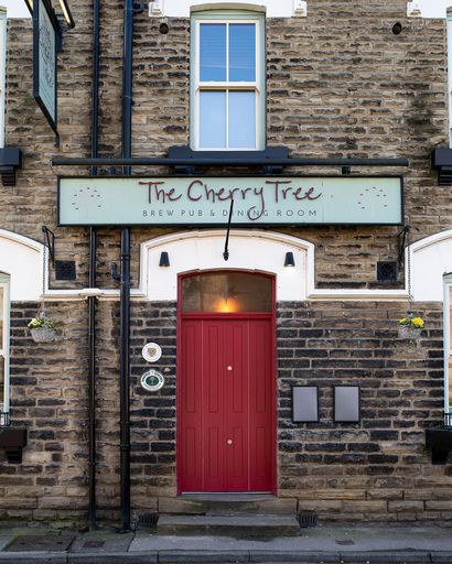 Property entrance, Cherry Tree Inn, Wakefield