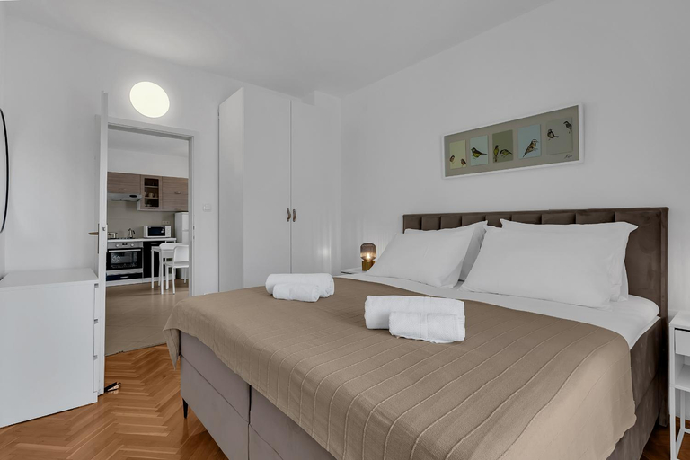 Bedroom 2, Apartments Barbaric, Gradac