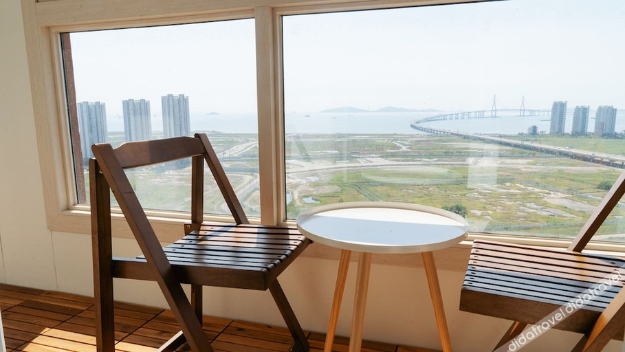 Others 4, The November Stay In Landmark, Yeonsu