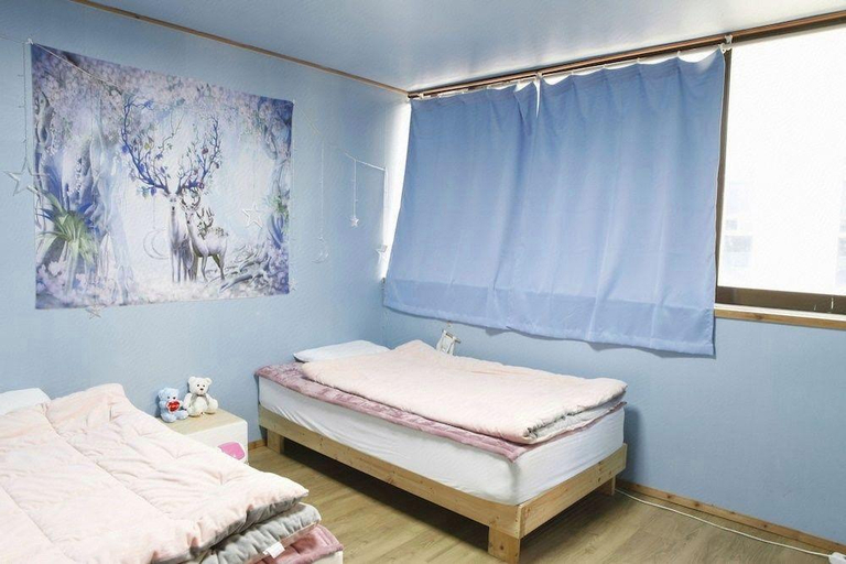 Bedroom 2, Baozen Guesthouse, Jeju