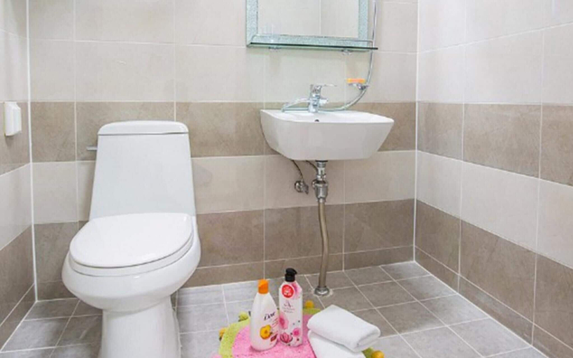 Bathroom 5, Yeosu Sun Beach Pension, Yeosu