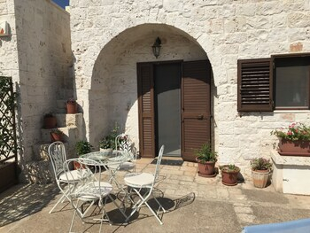 Others 2, Il Trullo di Giulietta, Bari