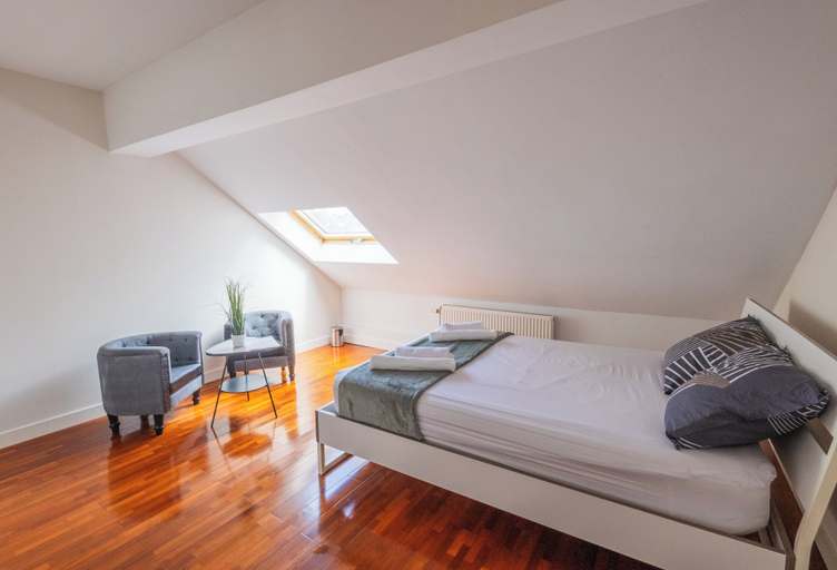 Bedroom 4, Chambres Cosy dans Une Grande maison, Bruxelles
