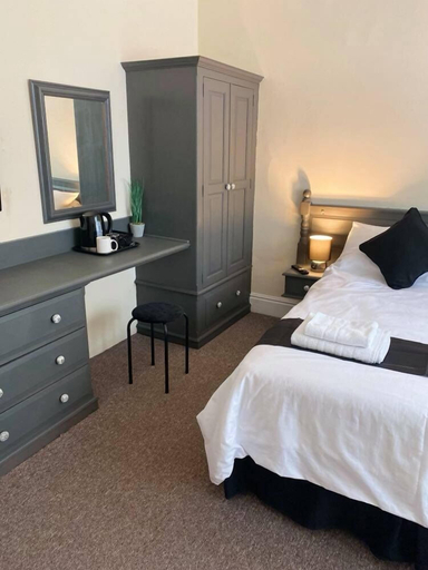 Bedroom 2, Burlington Hotel, Isle of Wight