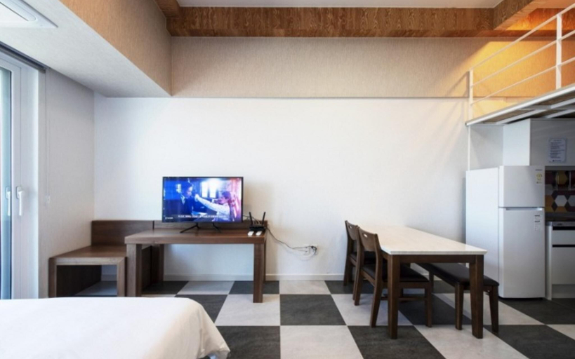 Bedroom 2, Yeongjongdo Blue Ocean Pension, Jung