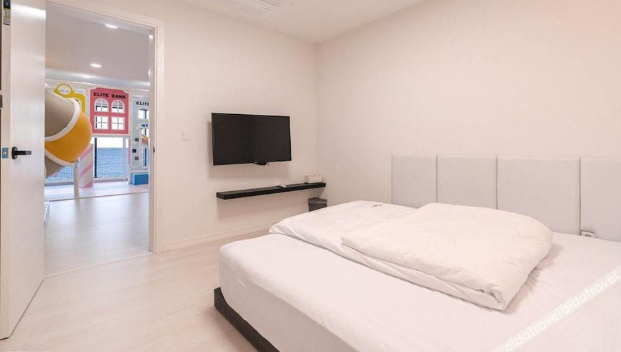 Bedroom 2, Pohang The Elite Kids Pool Villa, Pohang