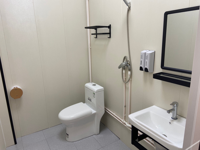 Bathroom 3, Liuhuan hotel, Jining