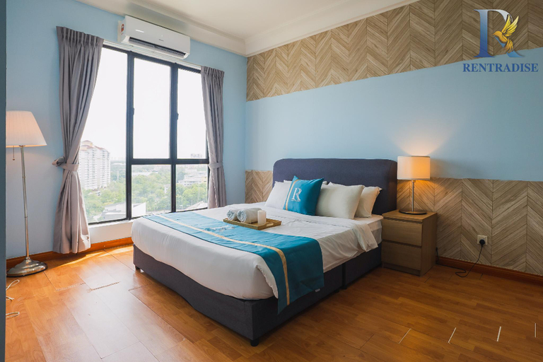 Bedroom 3, Frida Suite ✨【Paradigm Mall 🛍️🛒Platino】by RR JBcity, Johor Bahru