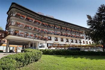 Others 4, Hotel Nevada, Udine