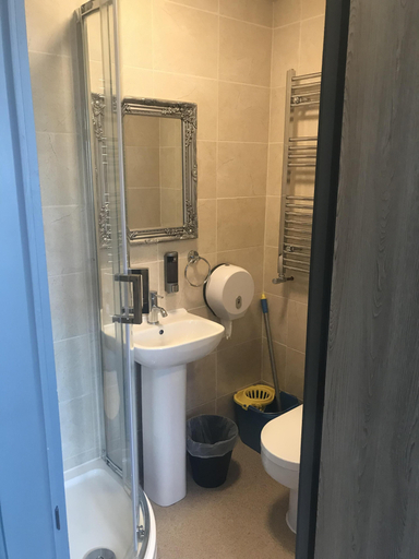 Bathroom 3, The Lord Grey Hotel, Lincolnshire