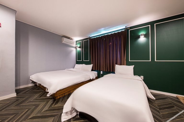 Bedroom 2, Wonju Hotel V, Wonju