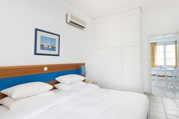 Others 3, Daphne's Club Hotel Apartments, Peloponnese