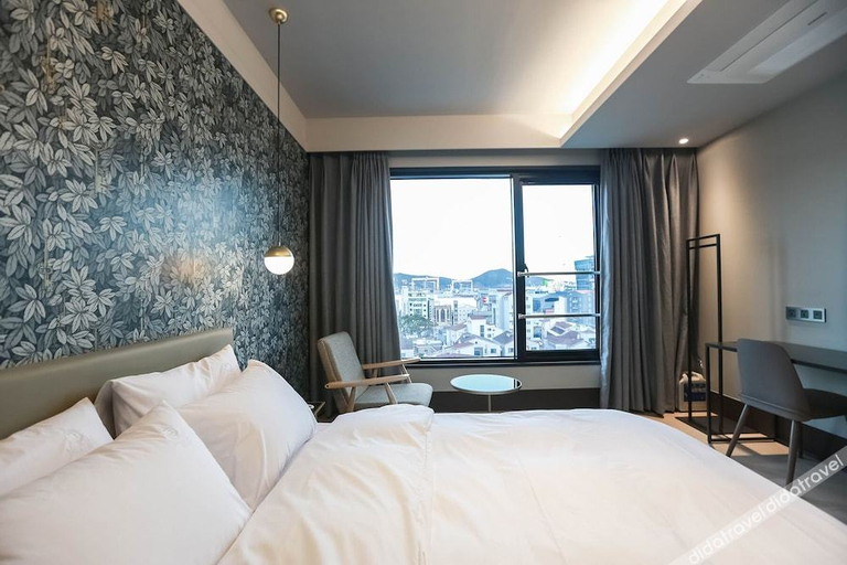 Bedroom 3, Geojedo Okpo Brown Dot Geoje Okpo Branch, Geoje