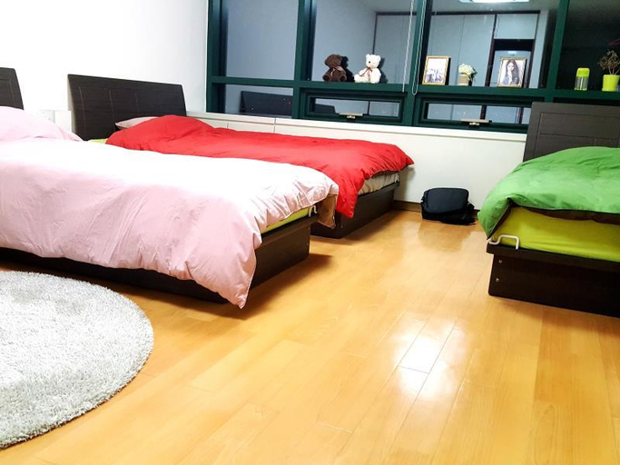 Bedroom 5, SH Seoul Hostel, Mapo