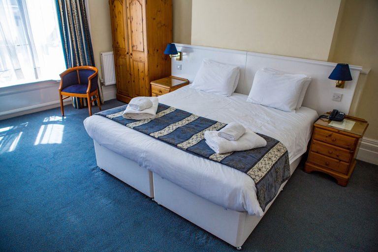 Bedroom 2, Yelf's Hotel, Isle of Wight