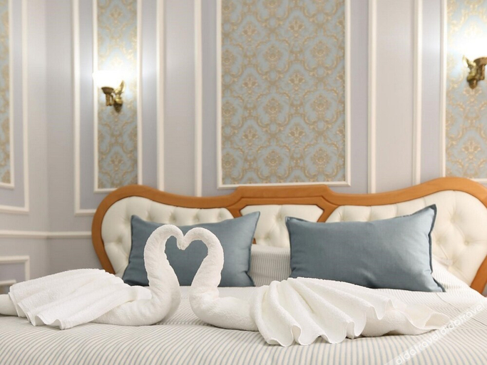 Bedroom 2, Sergei Palace Hotel, Jerusalem