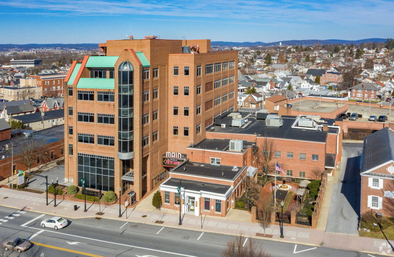 Exterior & Views, The Executive Suites and Venue, Lancaster